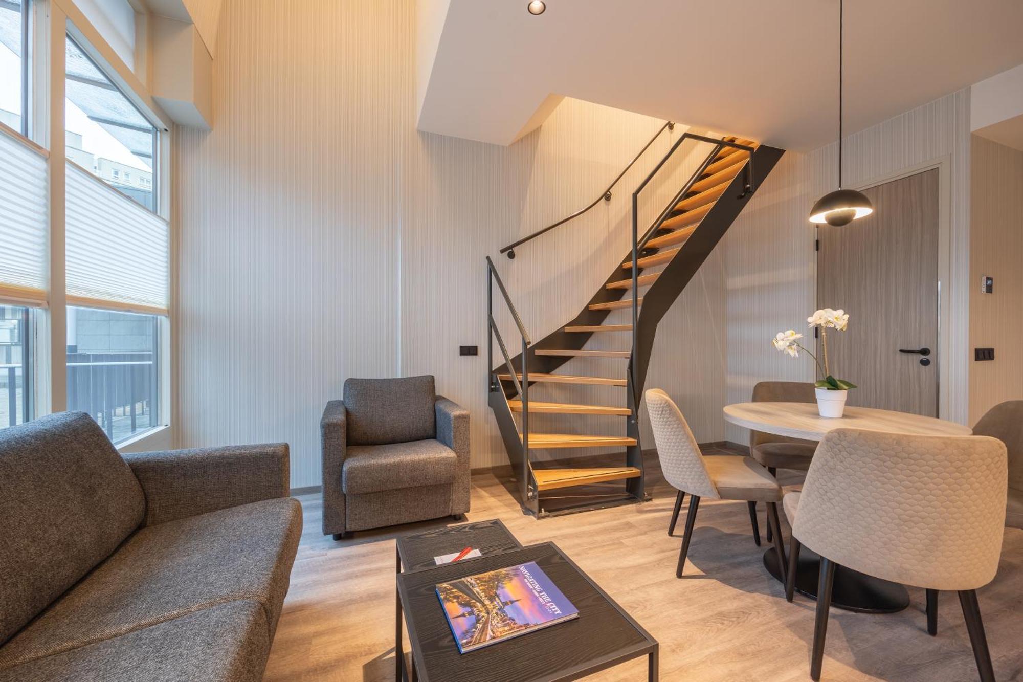 Ramada Scheveningen 3*