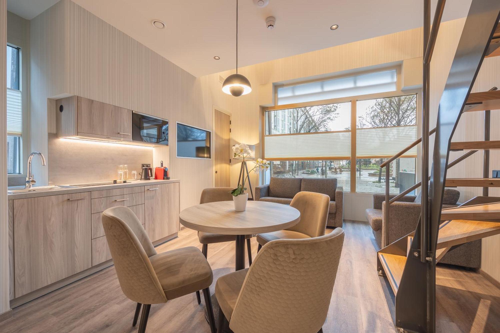 Ramada Scheveningen 3*